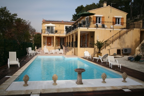 Self-catering rentals in the Alpilles